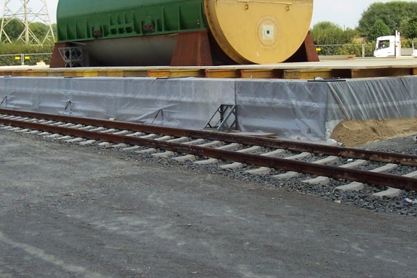 Generatorzelt Unterkonstruktion verkleidet Generatorzelt Unterkonstruktion verkleidet